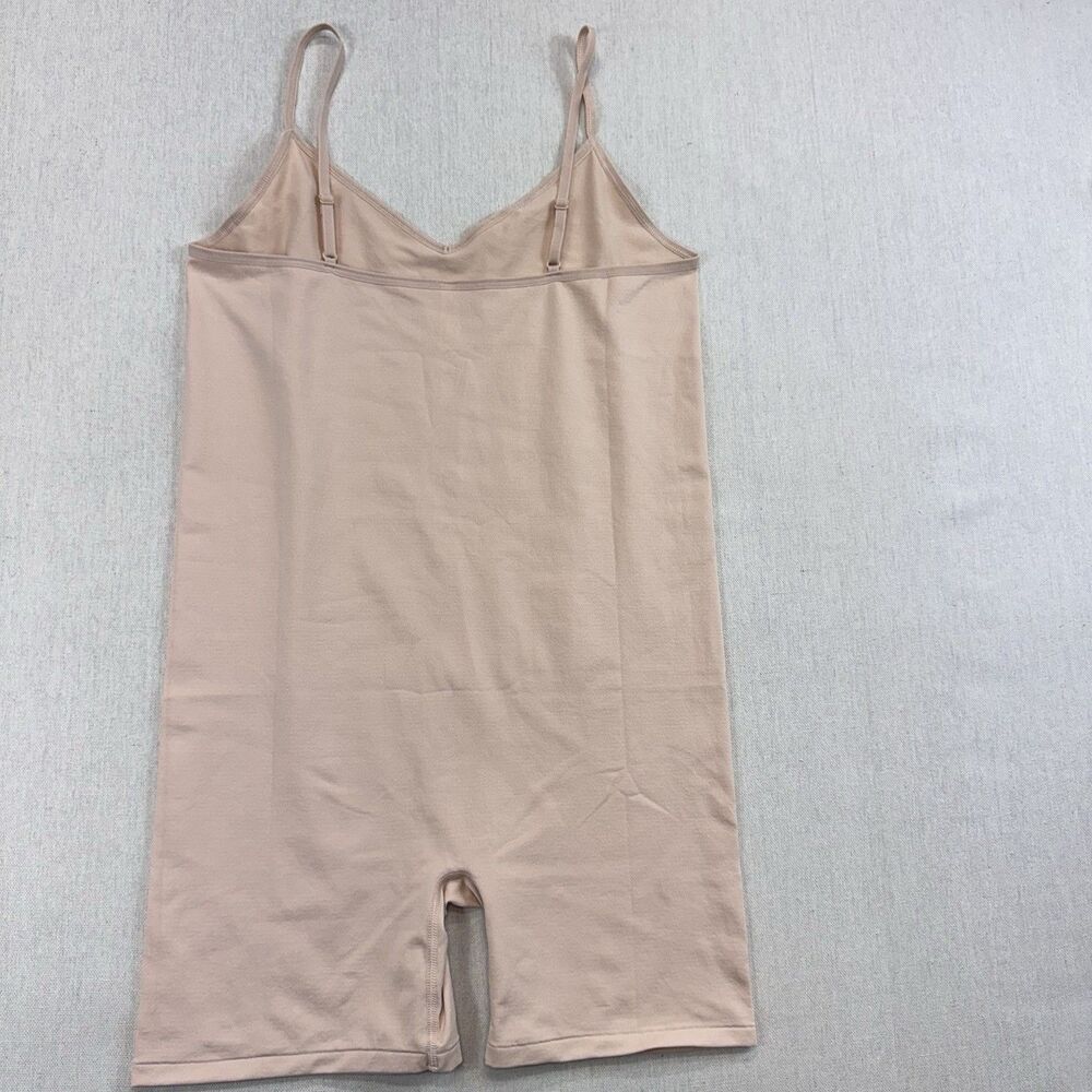 Old Navy Women XL Nude Beige Cami Shapewear Bodysuit Romper Shorts NWT - Picture 5 of 8